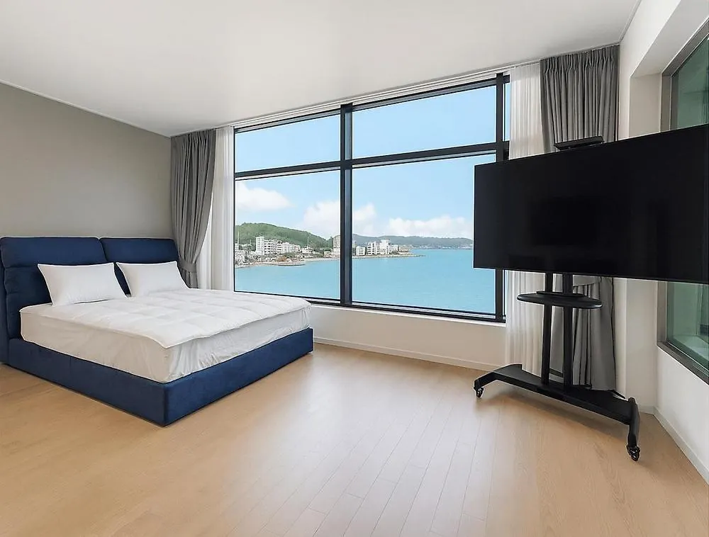 Ongjin Guardians Pool Villa Incheon 4*,  South Korea