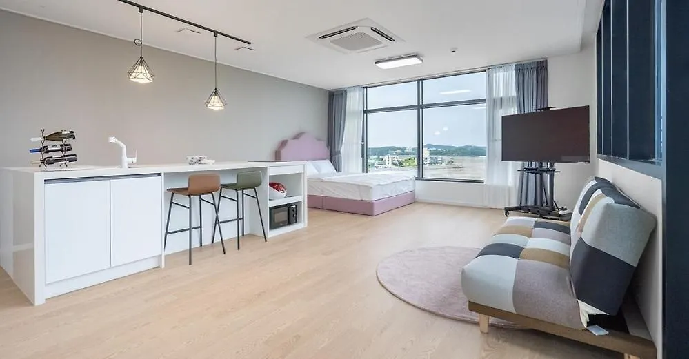 Ongjin Guardians Pool Villa Incheon 4*,  South Korea