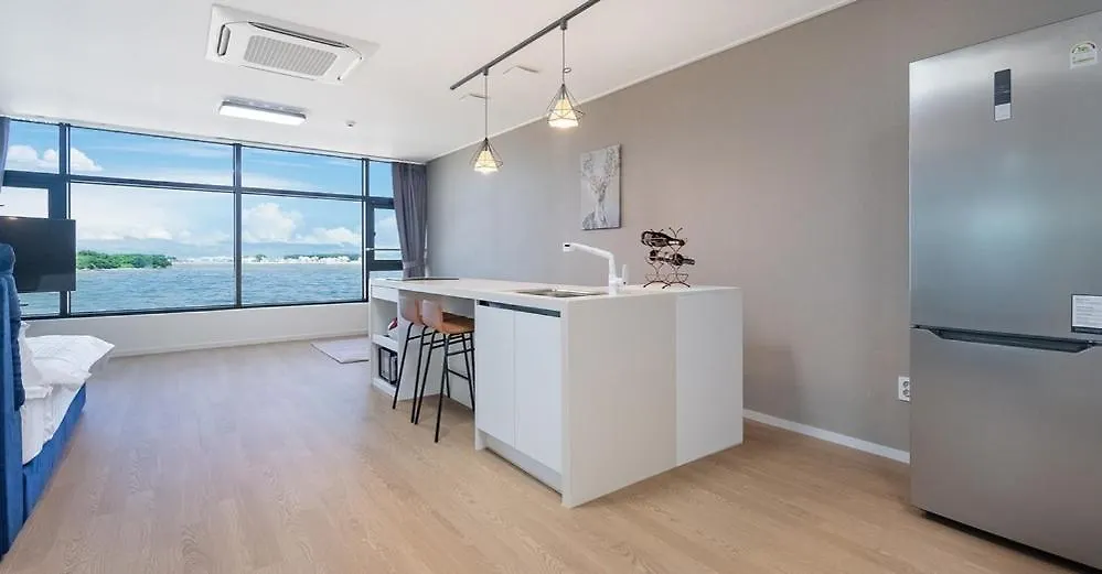 Ongjin Guardians Pool Villa Incheon 4*,  South Korea