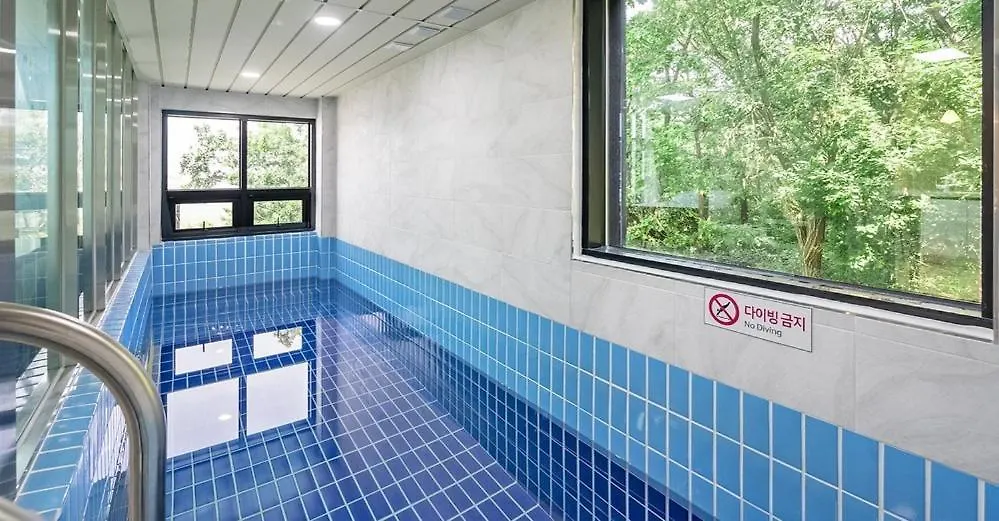 Ongjin Guardians Pool Villa Incheon Guest house