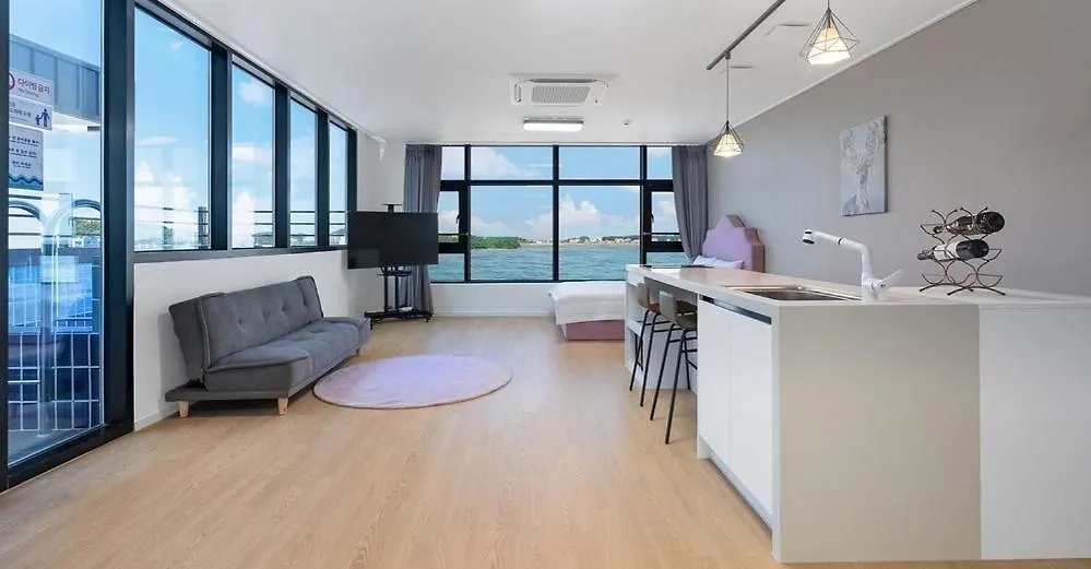 Ongjin Guardians Pool Villa Incheon