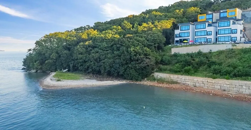 Ongjin Guardians Pool Villa Incheon 4*,  South Korea